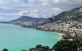 Aux Portes De Monaco Superbe T3 Vue Mer